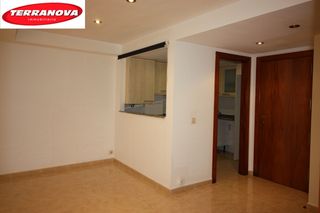 Rent Flat in Carrer gaudí, 7. Bien situado y soleado Rent Flat in Carrer gaudí, 7. Bien situado y soleado