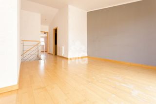 Zweistöckige Wohnung Avinguda rafael casanova. Assolellat Zweistöckige Wohnung Avinguda rafael casanova. Assolellat