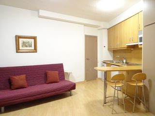 Alquiler Piso Carrer putget. Amueblado y equipado Alquiler Piso Carrer putget. Amueblado y equipado