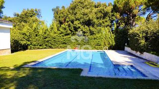 Xalet Carrer collformic. Amb piscina Xalet Carrer collformic. Amb piscina