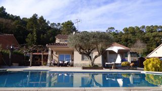 Chalet Les clotes. Con piscina y vistas Chalet Les clotes. Con piscina y vistas