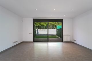 Location Maison jumelée Av. països catalans. Casa pareada en lliçà d´amunt Location Maison jumelée Av. països catalans. Casa pareada en lliçà d´amunt