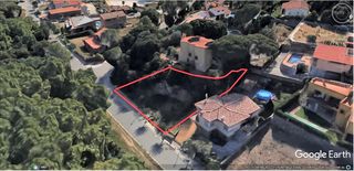 Terreno residencial en Carrer picasso, 19 b. Con proyecto y planos. Terreno residencial en Carrer picasso, 19 b. Con proyecto y planos.