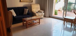 Piso en Poble. Bajo en pleno centro con parking y trastero Piso en Poble. Bajo en pleno centro con parking y trastero