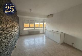 Etagenwohnung  Carrer de batllevell. Piso en creu alta a un paso del parc taulí Etagenwohnung  Carrer de batllevell. Piso en creu alta a un paso del parc taulí