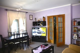 Rent Semi detached house in La plana Rent Semi detached house in La plana