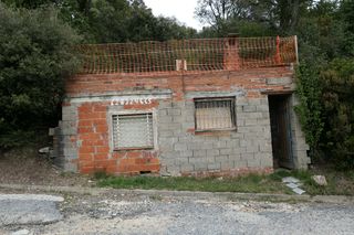 Urban plot in Sant Iscle de Vallalta. Terreno con edificación Urban plot in Sant Iscle de Vallalta. Terreno con edificación