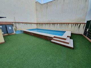 Alquiler Piso Carrer vilarrubias. Pis seminou. 3 hab. pk piscina Alquiler Piso Carrer vilarrubias. Pis seminou. 3 hab. pk piscina