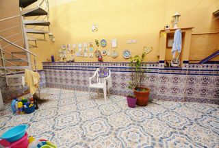 Piso Carrer roger de lloria. Casa junto av. generalitat Piso Carrer roger de lloria. Casa junto av. generalitat