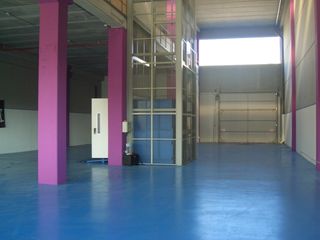 Capannone industriale Badalona. Nave con imagen corporativa Capannone industriale Badalona. Nave con imagen corporativa