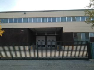 Alquiler Nave industrial Carrer ripoll. Nave en perfecto estado Alquiler Nave industrial Carrer ripoll. Nave en perfecto estado