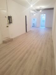 Alquiler Estudio Carrer aulestia i pijoan. Piso con terraza muy luminoso Alquiler Estudio Carrer aulestia i pijoan. Piso con terraza muy luminoso