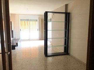 Piso Camí bateries. Planta baja con jardín Piso Camí bateries. Planta baja con jardín