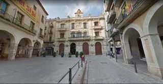Building Carrer sant antoni. Valls/ajuntament Building Carrer sant antoni. Valls/ajuntament