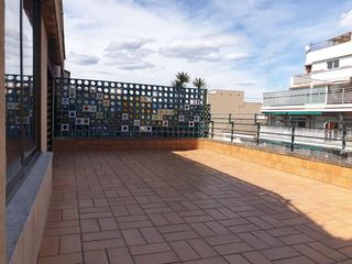 Dachwohnung Centre. Atico centro con gran terraza Dachwohnung Centre. Atico centro con gran terraza
