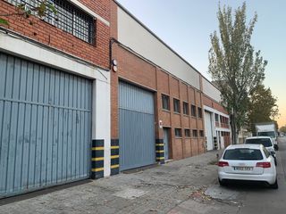Alquiler Nave industrial en Espronceda. Nave con instalaciones completas Alquiler Nave industrial en Espronceda. Nave con instalaciones completas