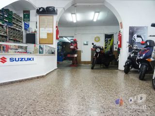 Traspàs Local Comercial Zona casco antiguo. Traspaso taller mecánico motos Traspàs Local Comercial Zona casco antiguo. Traspaso taller mecánico motos