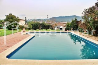 solar con piscina