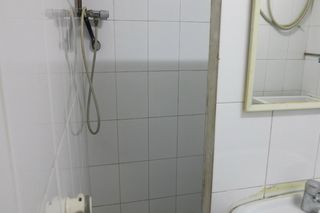 lavabo amb dutxa