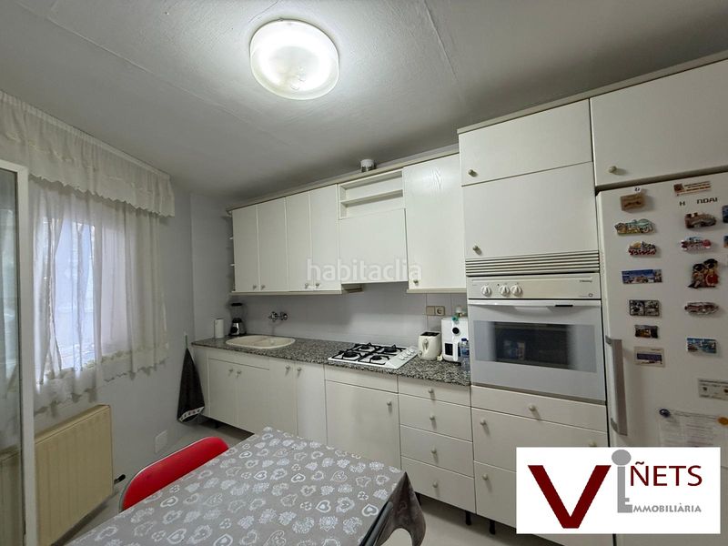 Foto 26fdc900-5502-460b-acfe-4e2c9facffc9. Tríplex amb calefacció aparcament a Montserrat - El Passeig Garriga (La)