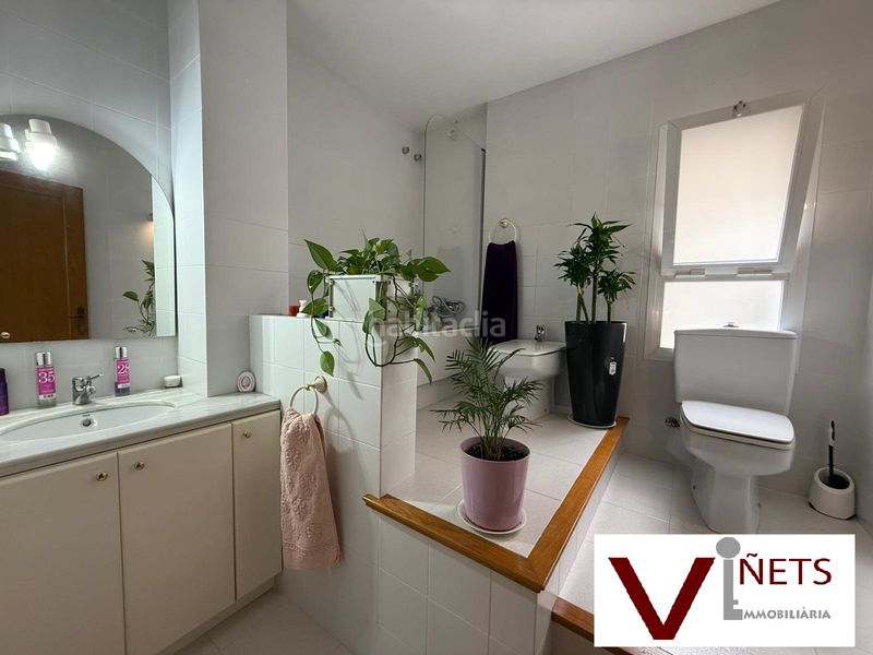 Foto f06e20ee-d351-4cd3-a423-b6f5219f5783. Tríplex amb calefacció aparcament a Montserrat - El Passeig Garriga (La)