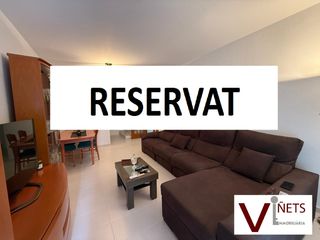 Tríplex  Carrer de l'ametlla. Exquisit tríplex situat al barri de montserrat, envoltat de tots