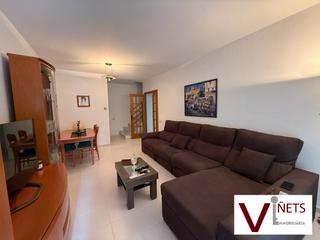Dreistöckige Wohnung in Montserrat - El Passeig