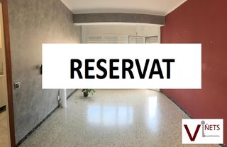 Pis  Carrer del figueró. Pis molt cèntric en venda, situat en una ubicació privilegiada a