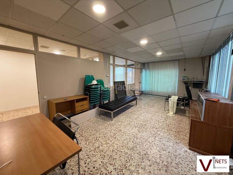 Foto d743da4a-05aa-4346-9618-e8dd18ee5e63. Alquiler local comercial local en lloguer situat al barri de dalt, a al carrer calàbria. en Garriga (La)