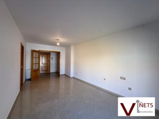 Etagenwohnung in Centre. Oportunitat en una de les millors zones de la garriga. habitatge