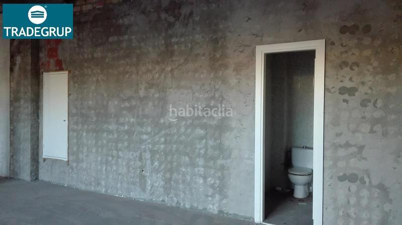 Foto 756bd0bf-7c31-4287-87d6-fb107051c7f7. Alquiler local comercial en del mestre montaner 62 gran local en alquiler en Igualada