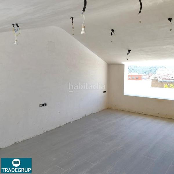 Foto 4c07c8e9-ed7c-47a6-8385-73ac76f17fe9. Duplex con riscaldamento parcheggio in Poble Sec Igualada