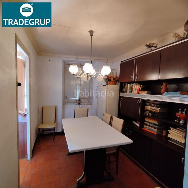 Foto fd48f1bd-1328-4890-be61-e1a5914ad8a5. Casa adossada a Calaf