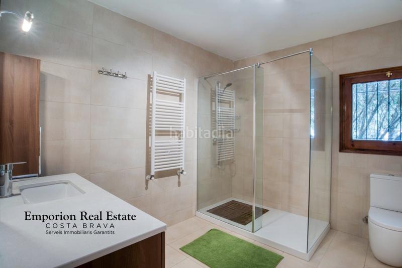 Foto 19d0506a-98a5-4e4c-ad4c-2990f01b6b4e. Lloguer casa amb aparcament piscina a Cabanyes-Mas Ambrós-Mas Pallí Calonge