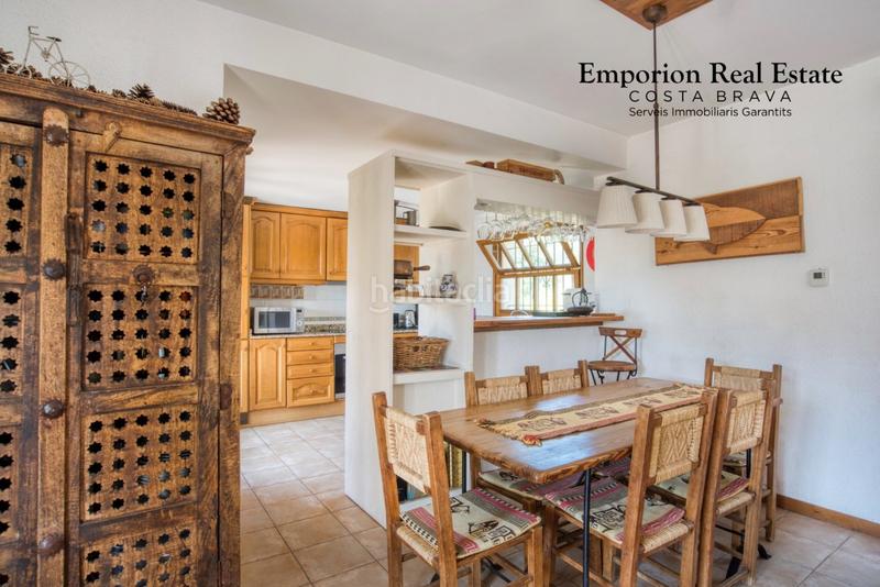 Foto 5051caef-43f6-4edf-88e3-34941cef6d69. Lloguer casa amb aparcament piscina a Cabanyes-Mas Ambrós-Mas Pallí Calonge