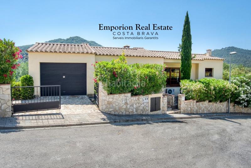 Foto ef52ed90-d753-46b1-a659-230a2183da79. Lloguer casa amb aparcament piscina a Cabanyes-Mas Ambrós-Mas Pallí Calonge