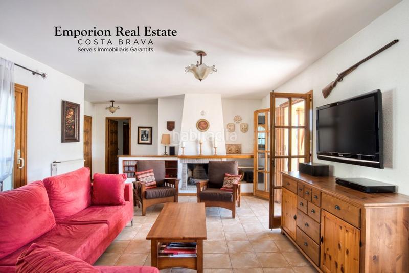 Foto fe613f35-70a3-4ef4-84ab-57d07ca98114. Lloguer casa amb aparcament piscina a Cabanyes-Mas Ambrós-Mas Pallí Calonge