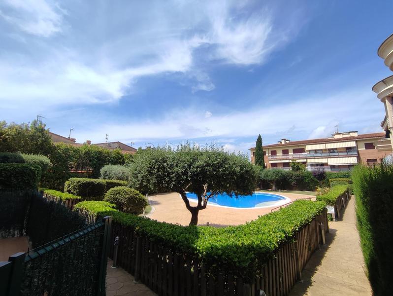 Foto 7a7eddec-9dcb-4bd2-bc6b-7c55385bd89d. Dúplex espectacular duplex en excelente ubicación con piscina y parking en Palamós