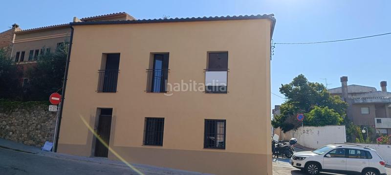Foto 72bbed88-2234-481b-9915-aaadd1ceb4b0. Casa  renovada totalmente en la av. pueblo, espaciosa y luminosa en Calonge