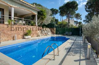 Masia a Mas Pere-Ro de Oro. Hermosa casa con piscina cerca de la playa  venta o alquiler con