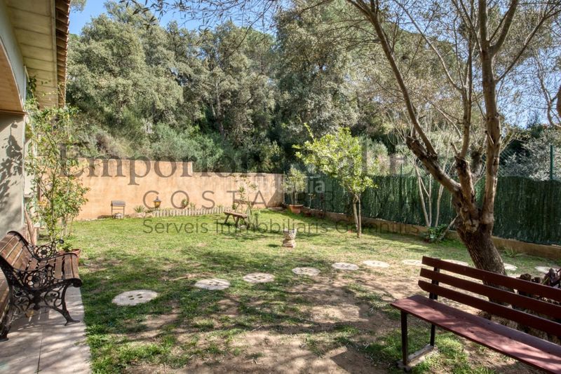 Foto 45aa6192-46df-4a43-aca7-550e3abc19fb. Masia amb aparcament piscina a Mas Pere-Río de Oro Calonge