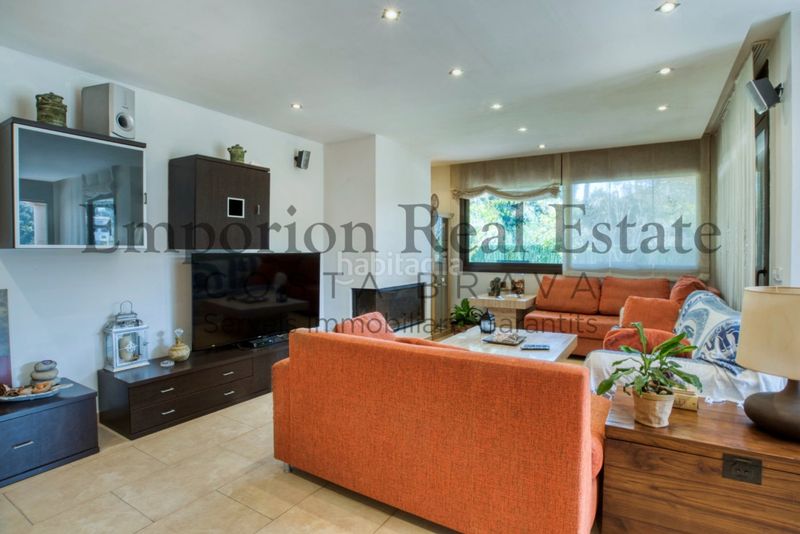 Foto ce45ab3d-baef-4396-a6c1-c654746458d4. Masia amb aparcament piscina a Mas Pere-Río de Oro Calonge