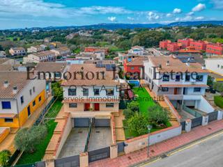 Casa a Sant Joan - Vilarrom. Excelente oportunidad una casa para entrar a vivir, cmoda y cl
