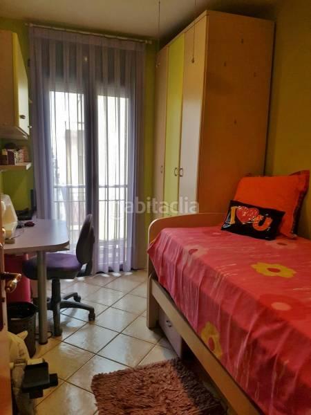 Foto 09d077ab-a2e2-4560-9179-471b2853f3fd. Alquiler casa  adosada centro palamos con terraza y vistas al mar. en Palamós