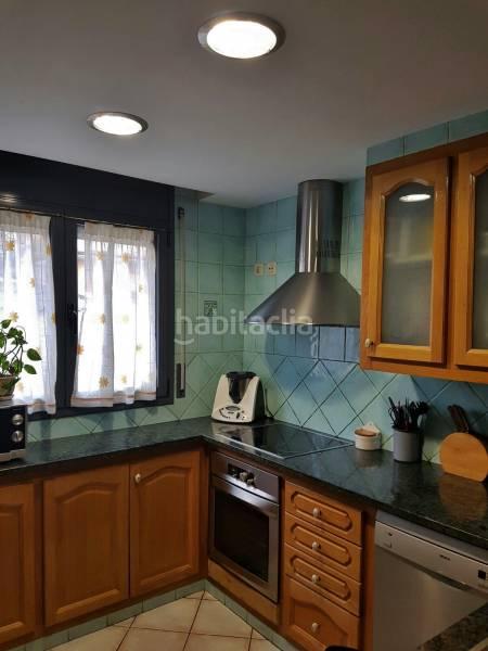 Foto 2528b10f-f5b4-48cd-afd1-49dbf4852abd. Alquiler casa  adosada centro palamos con terraza y vistas al mar. en Palamós