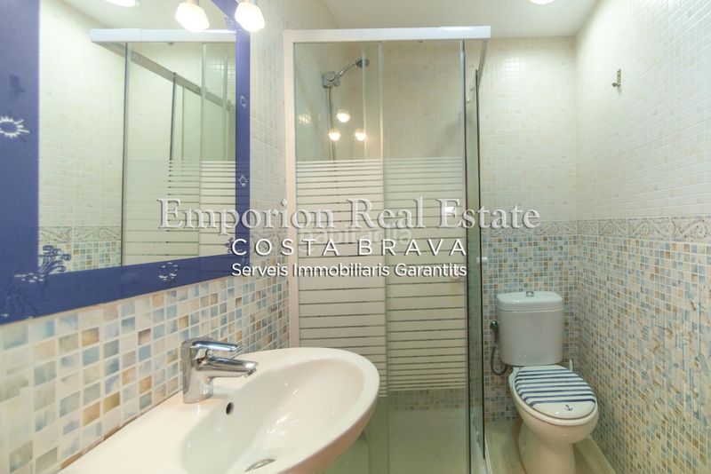 Foto 0822f623-768a-4613-8ec7-09e33b5d1947. Lloguer apartament amb aparcament a Avinguda Catalunya Palamós