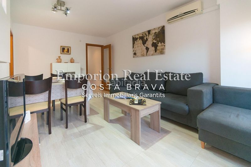Foto 530afefc-0061-4223-8a13-04073b426997. Lloguer apartament amb aparcament a Avinguda Catalunya Palamós