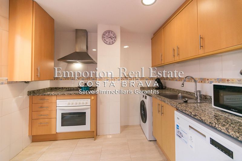 Foto 752dc3e7-6bfd-4421-99c0-28e5e0a4a54c. Lloguer apartament amb aparcament a Avinguda Catalunya Palamós