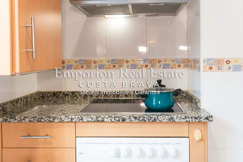 Foto d9ee435c-15b4-4b6f-939f-839058885d4a. Lloguer apartament amb aparcament a Avinguda Catalunya Palamós