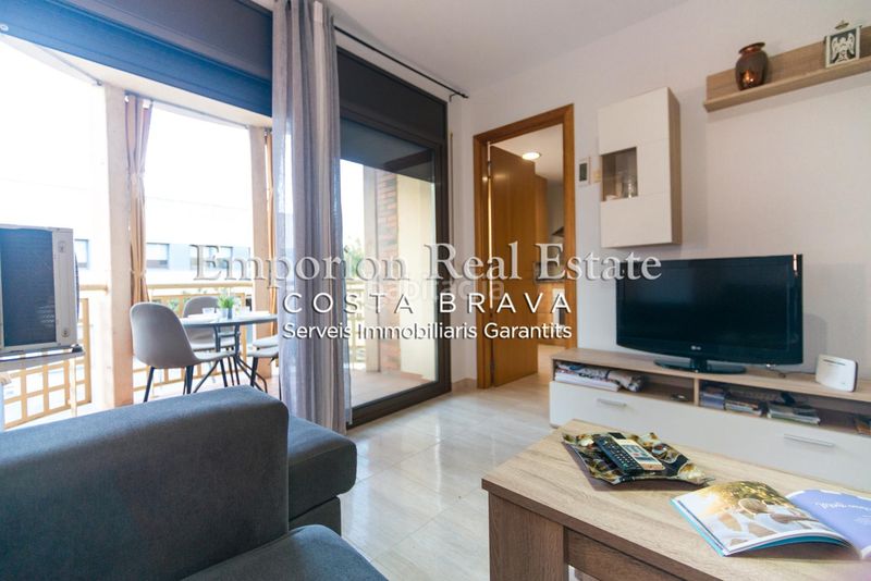 Foto db5bb490-c773-4e91-9ae2-1dfffe43cde2. Lloguer apartament amb aparcament a Avinguda Catalunya Palamós